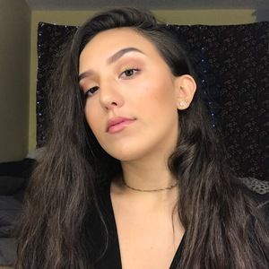 Meet your Posher, Alana